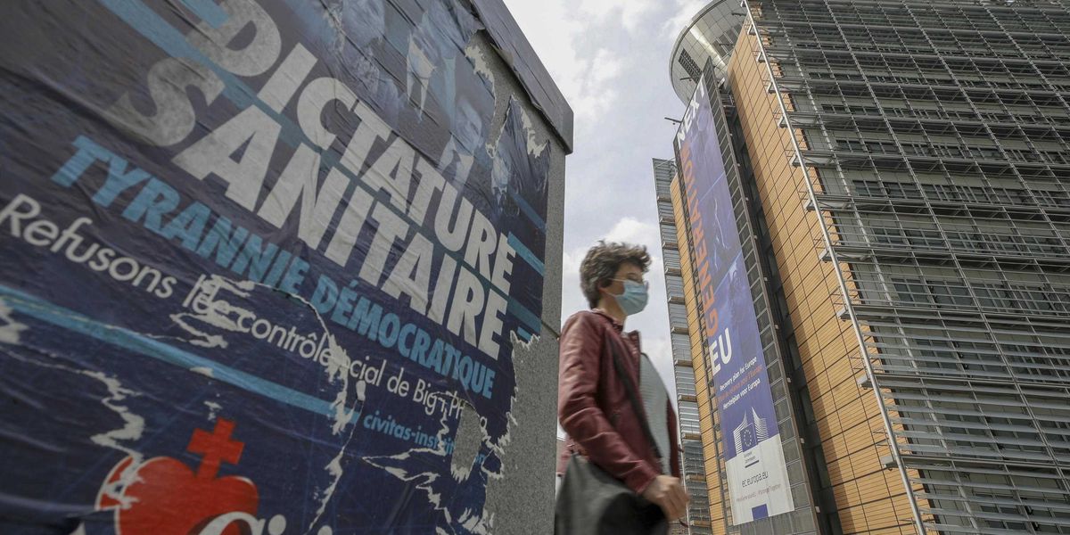 Le fortune dei Paperoni di Big Pharma crollano con il calo delle vaccinazioni Le fortune dei Paperoni di Big Pharma crollano con il calo delle vaccinazioni