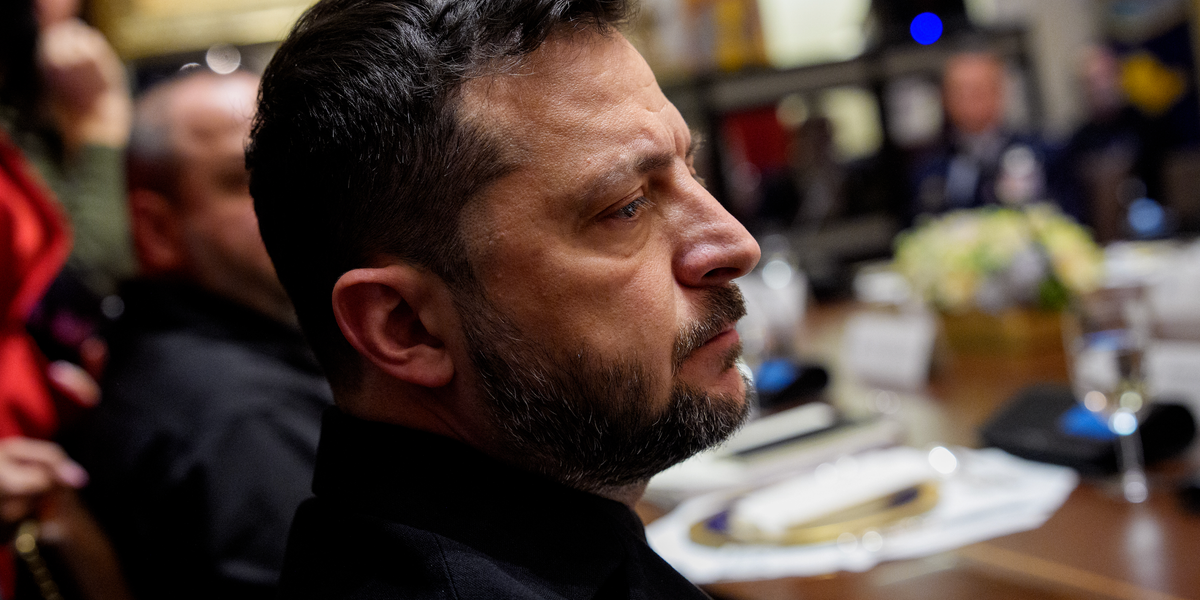 Zelensky comincia a rassegnarsi: «No escalation, pronto a negoziare» Zelensky comincia a rassegnarsi: «No escalation, pronto a negoziare»