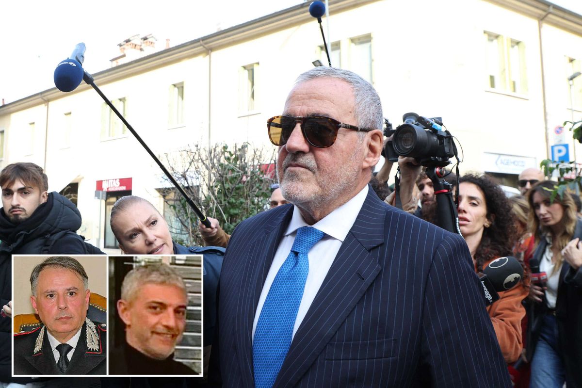 Metodo «Squadretta» contro i nemici. Esposti anonimi per farli fuori