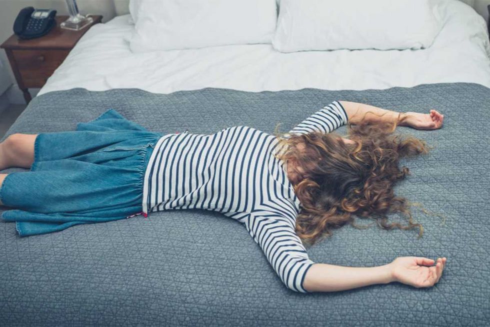 tandem breastfeeding, viral video, mom advice, mental load, emotional labor, working moms, mom guilt, parenting struggles