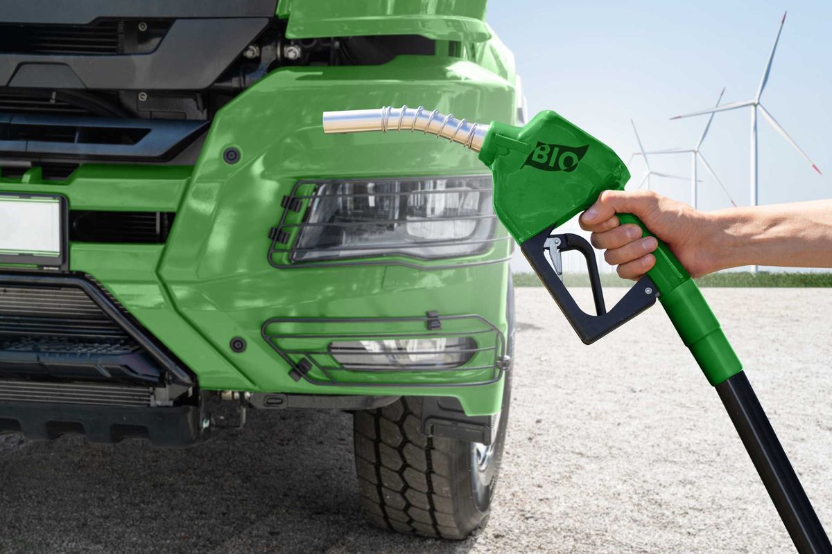 Ora sulle auto Ursula apre ai biocarburanti