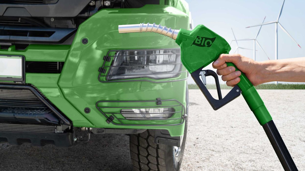 Ora sulle auto Ursula apre ai biocarburanti