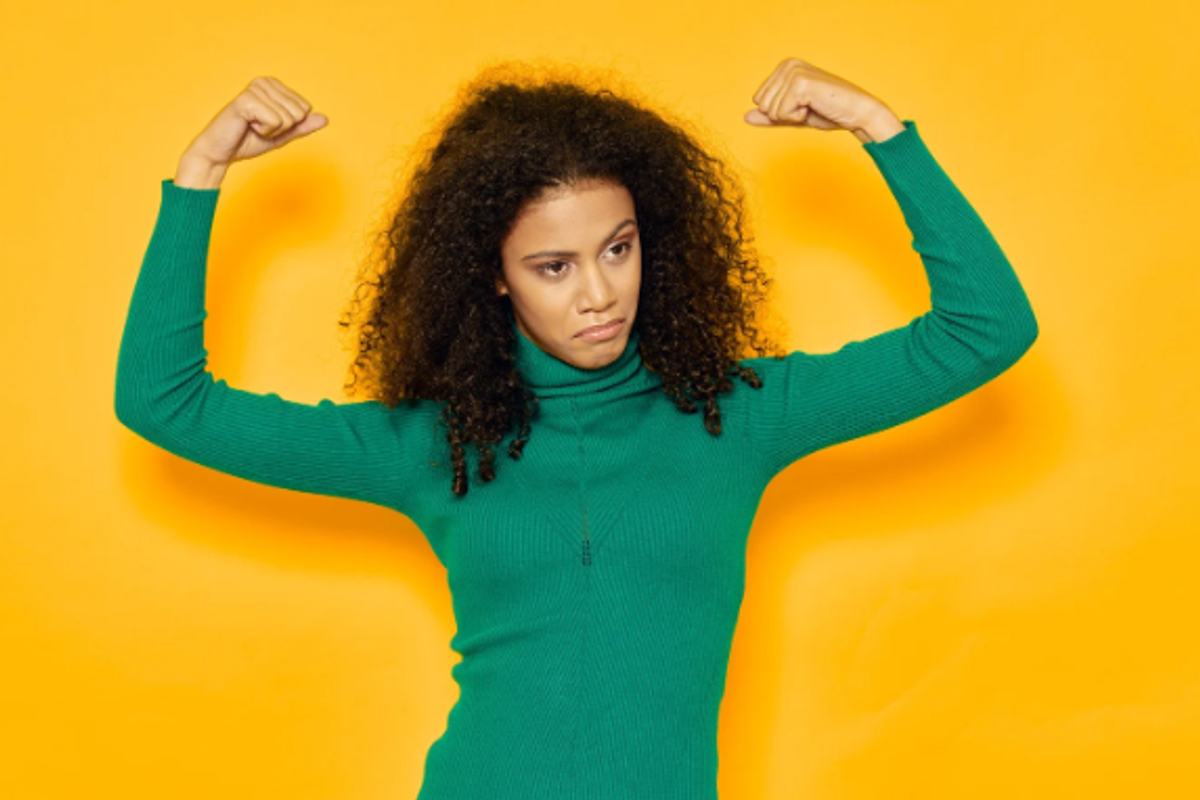 strong, intimidating, confidence, woman, woman in green, woman flexing