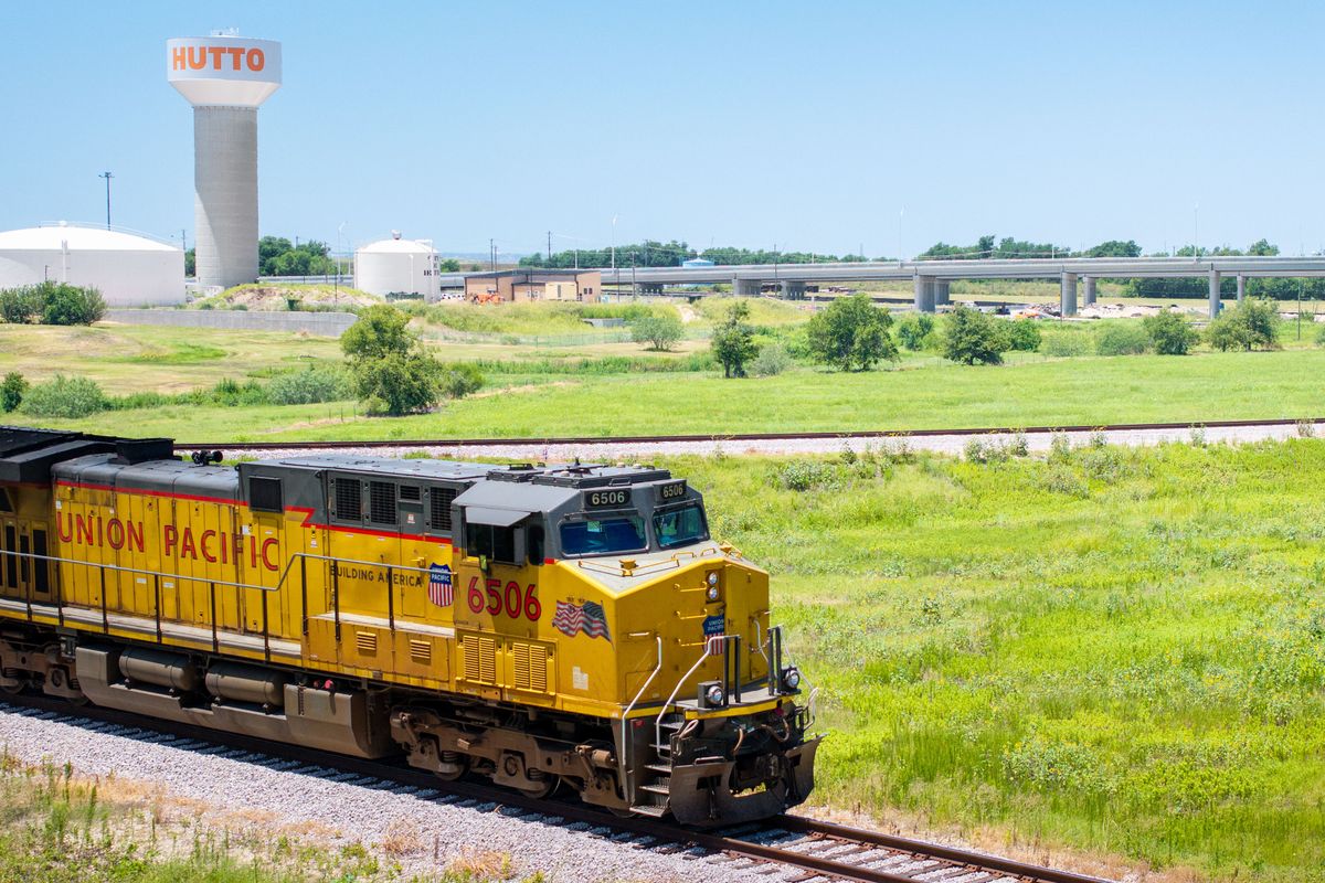 Analysis Warns of 'Disastrous Consequences' From $72 Billion Railway ...