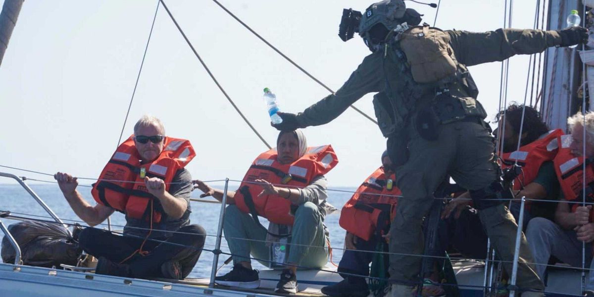 tel aviv denuncia la flotilla a bordo nessun aiuto per gli abitanti della striscia