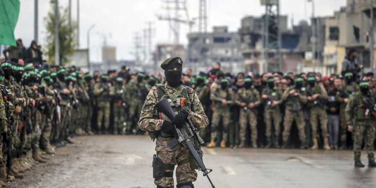 Hamas apre: “Pronti a discutere anche delle armi”. Trump spinge per la pace