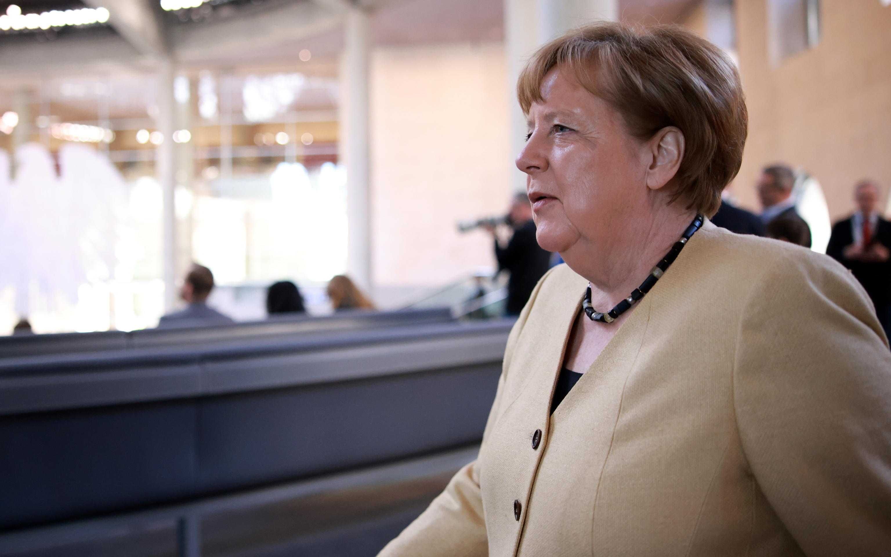 Il nuovo siluro della Merkel: la guerra in Ucraina è stata colpa dei baltici e dei polacchi