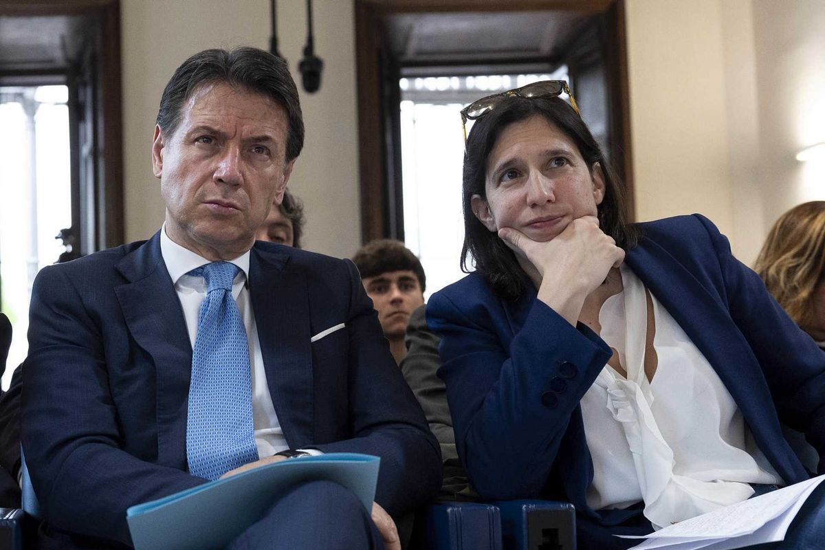 Campo largo piallato e appeso agli indesiderati