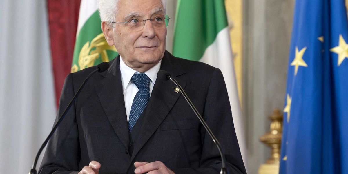 Pasticciamo pure su San Francesco. Mattarella in lite con il calendario Pasticciamo pure su San Francesco. Mattarella in lite con il calendario