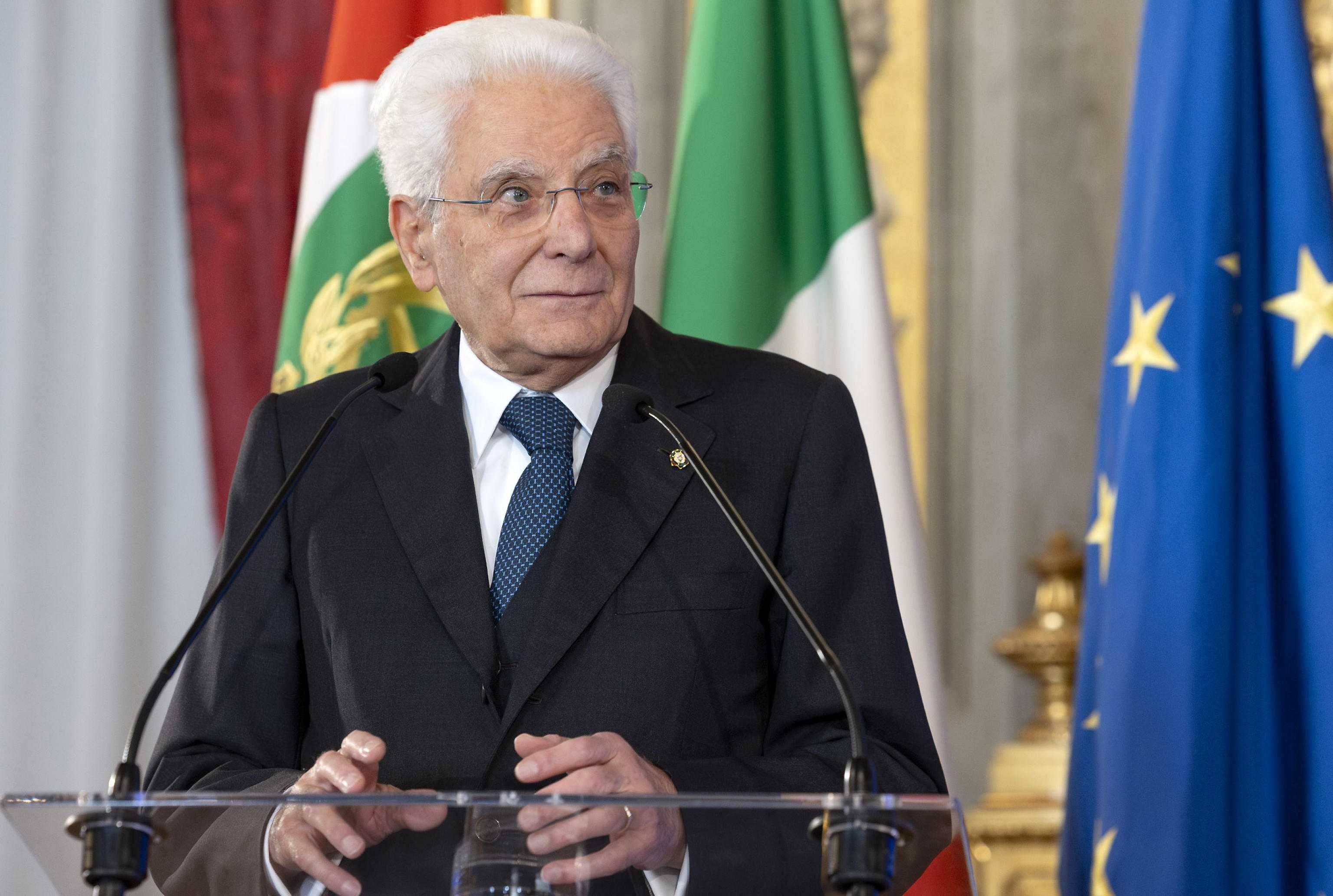 Pasticciamo pure su San Francesco. Mattarella in lite con il calendario