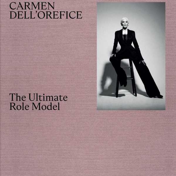 Carmen Dell'Orefice edita da Skira