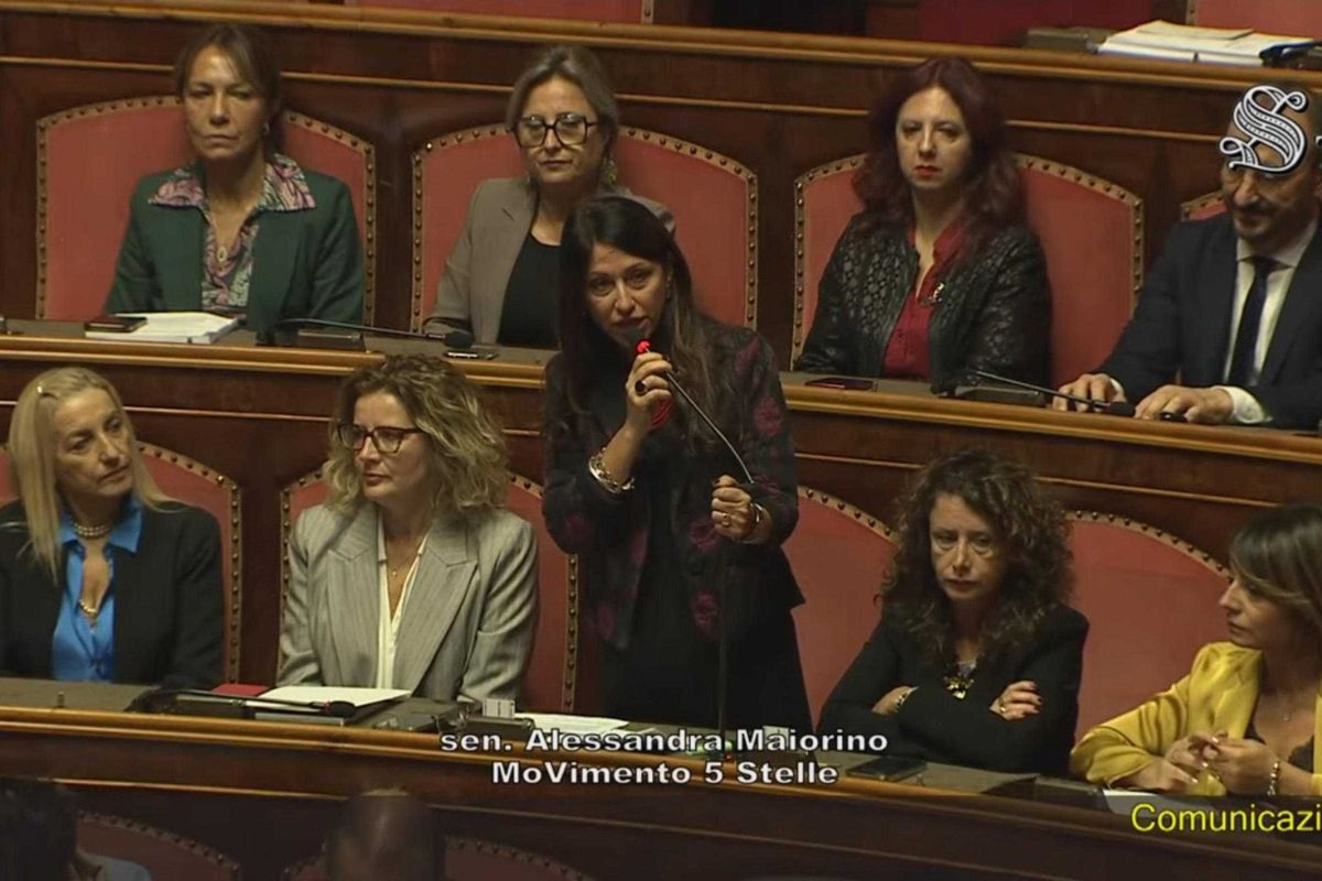 Caso Ranucci, Giorgia sfida Schlein. Il M5s la insulta: «Ragazza pon pon»