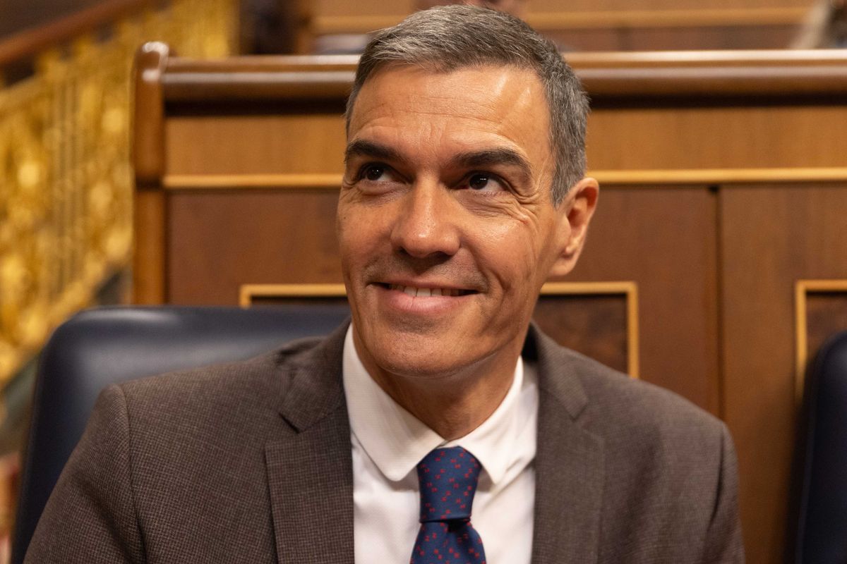 Sánchez paga pegno agli alleati: odio verso Madrid e antifascismo
