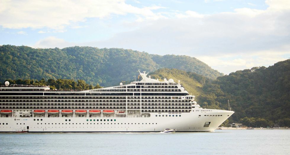 cruise ship, angelyn burk, living on a cruise