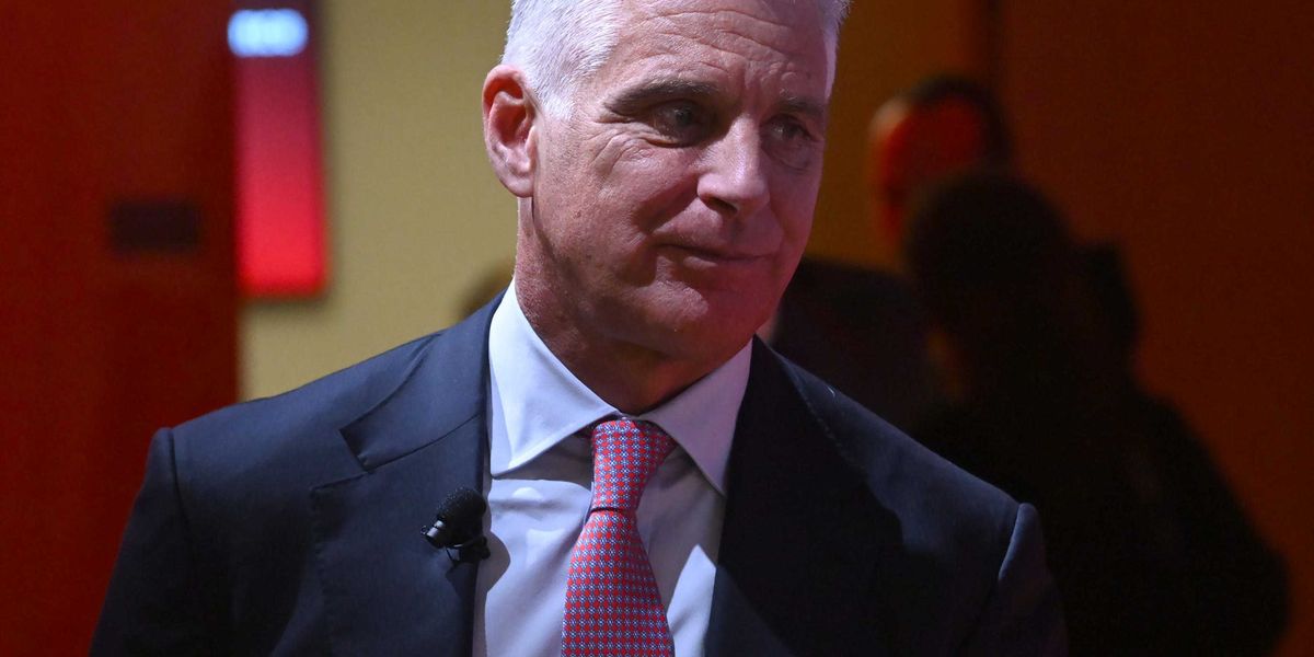 Mps sposa Mediobanca, Orcel molla Amundi Mps sposa Mediobanca, Orcel molla Amundi