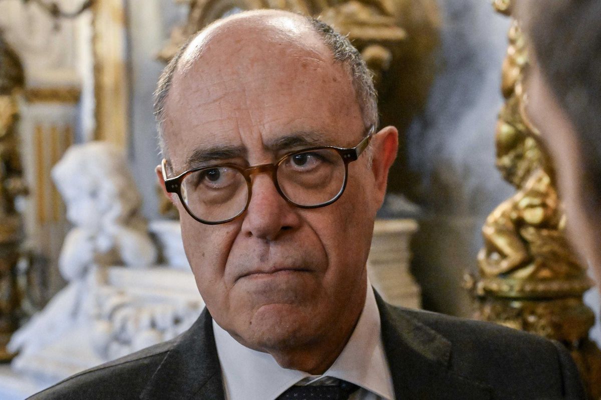 Sono 477, stipendi fino a 15.000 euro