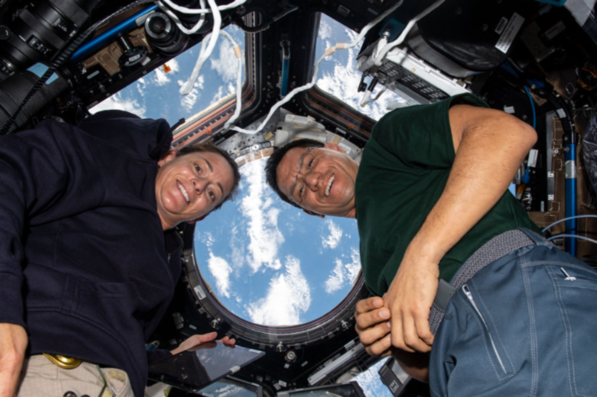 nasa, astronauts, space, space station, psychology, happy astronauts, space photos