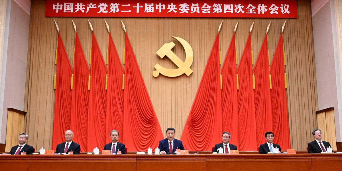 «Donald vuole sottomettere il governo rosso di Pechino. Xi non si staccherà da Putin» «Donald vuole sottomettere il governo rosso di Pechino. Xi non si staccherà da Putin»