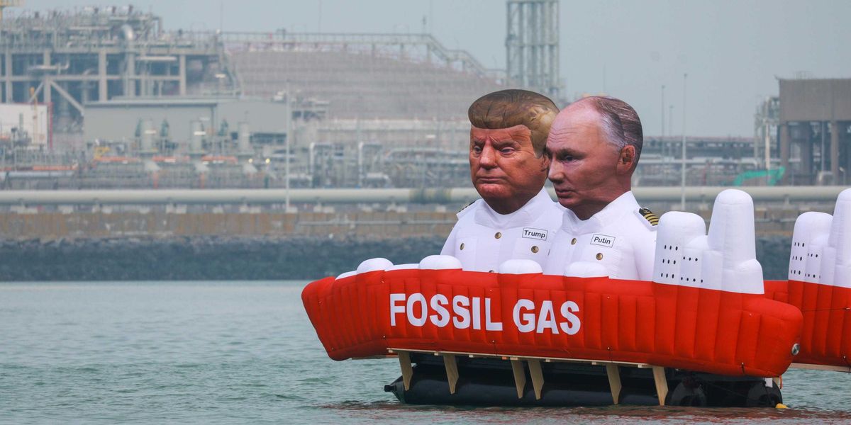 Trump fa tira e molla con Putin e impone maxi sanzioni al petrolio