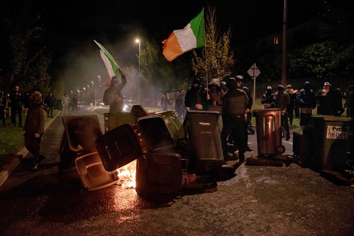 Mezza Europa scopre gli immigrati violenti. C’è una sola soluzione: non importarli
