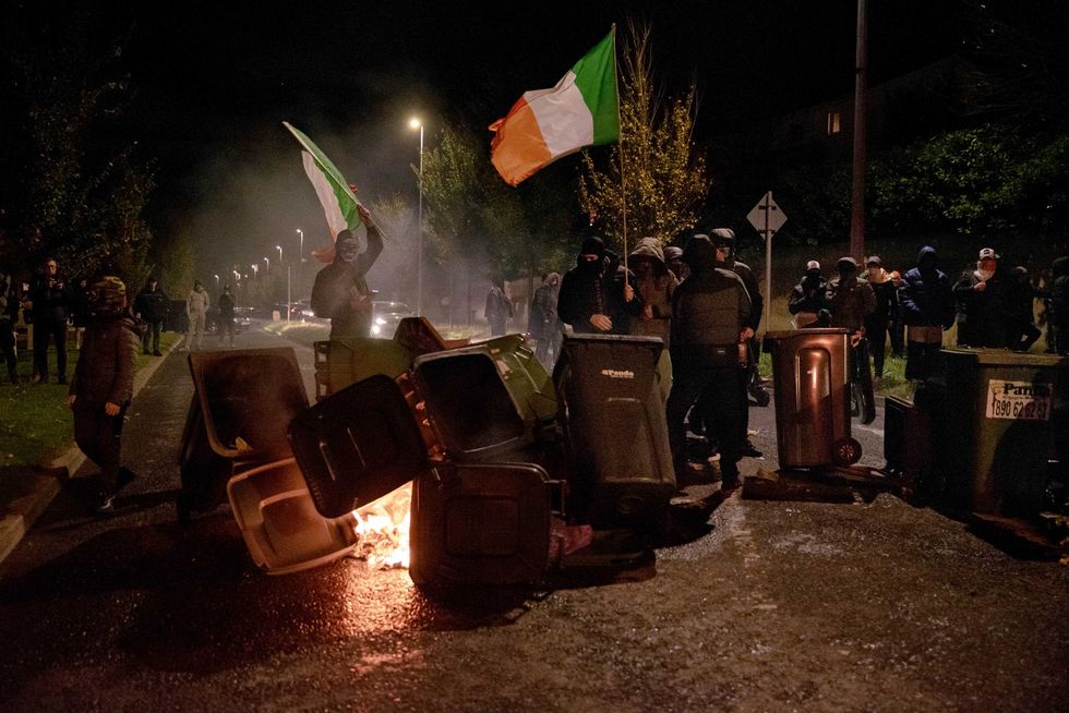 Mezza Europa scopre gli immigrati violenti. C’è una sola soluzione: non importarli