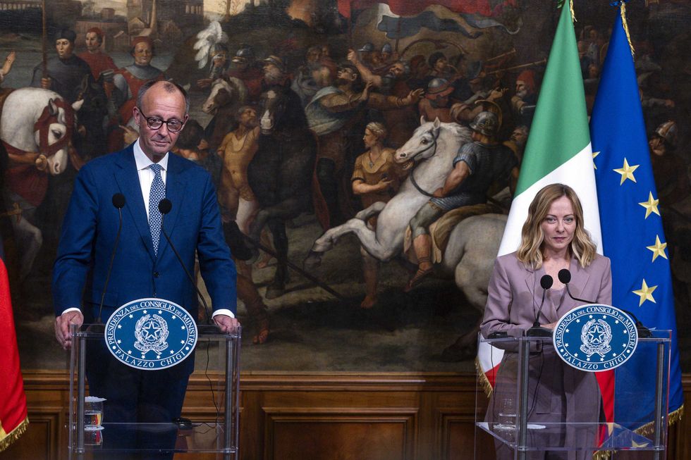 Asse Merz-Meloni contro le follie verdi. Ma a Berlino pesa il ricatto socialista