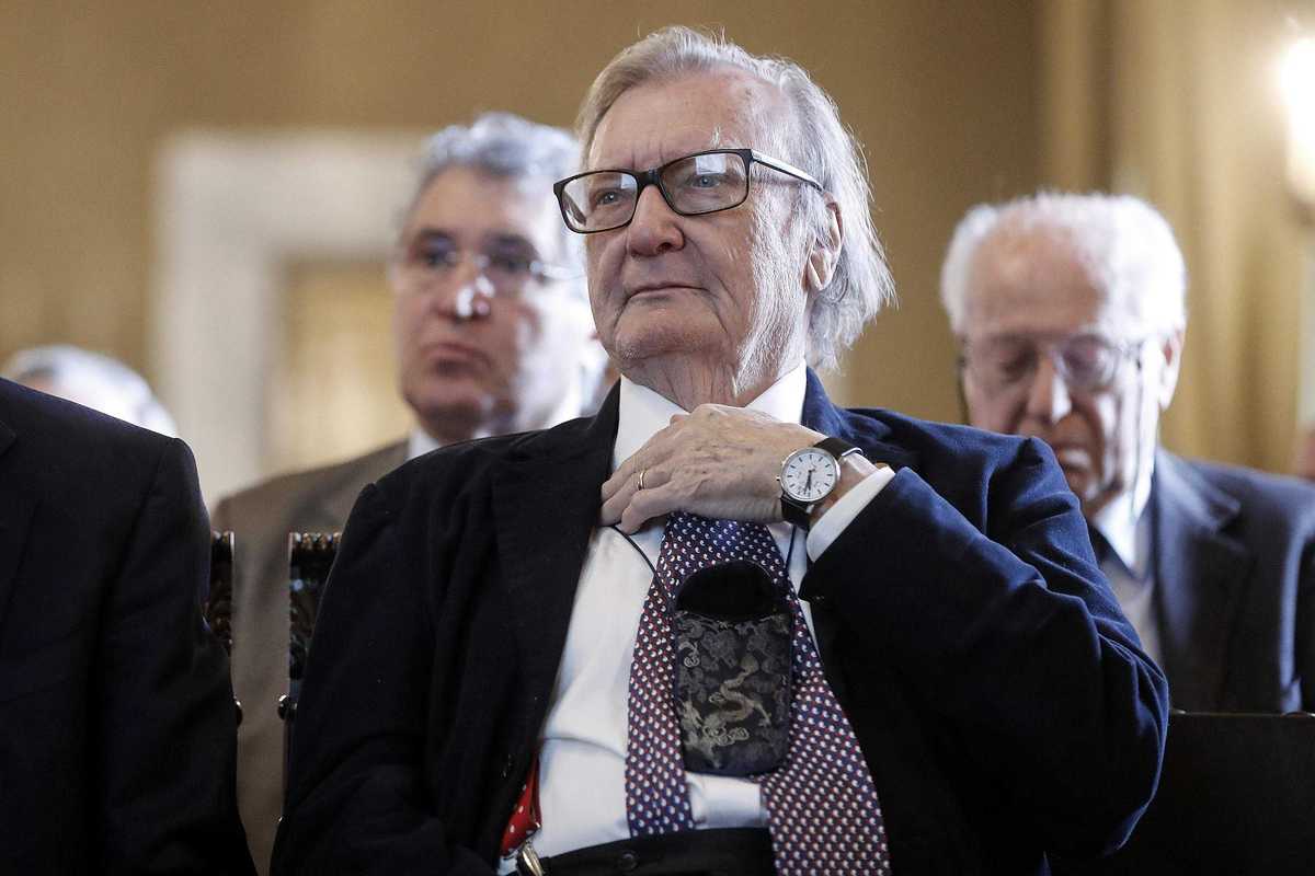 Persino i Lincei adesso si piegano alle ecoballe sulla CO2 «cattiva»