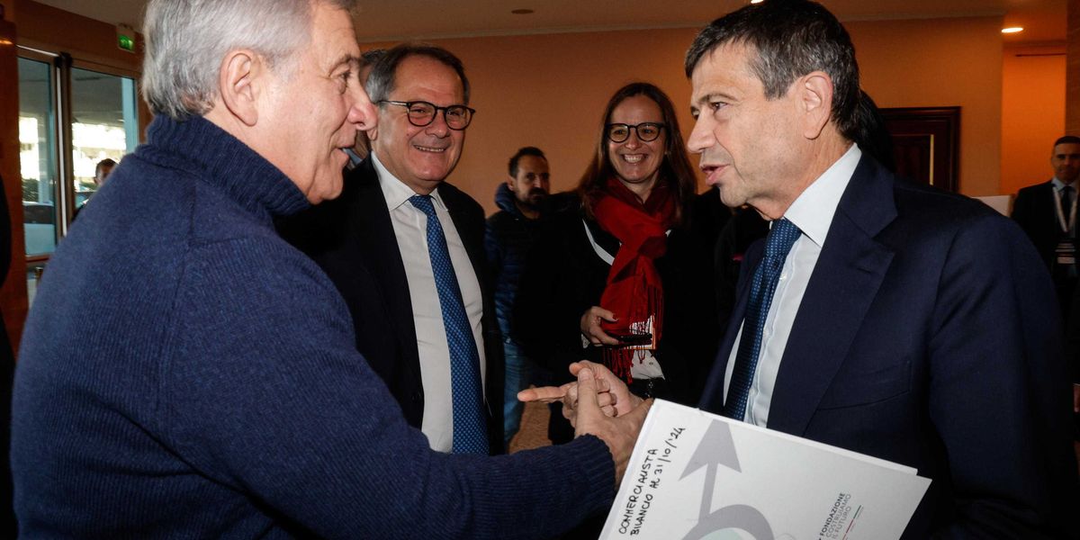 Lupi azzanna Tajani: «Manovra condivisa». «No, sei Pinocchio» Lupi azzanna Tajani: «Manovra condivisa». «No, sei Pinocchio»