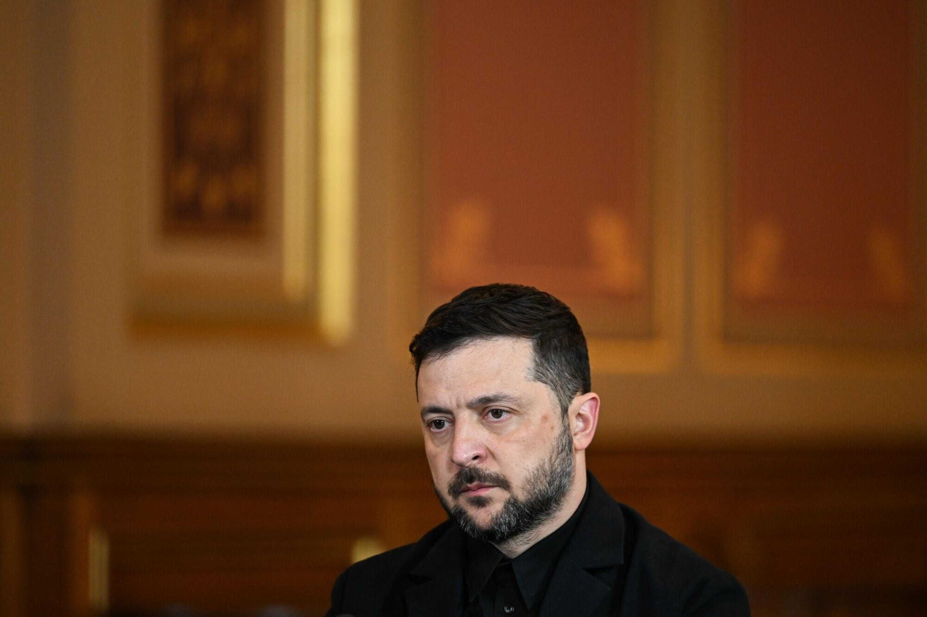 «Beni congelati e altri supermissili». A Zelensky promesse da marinai