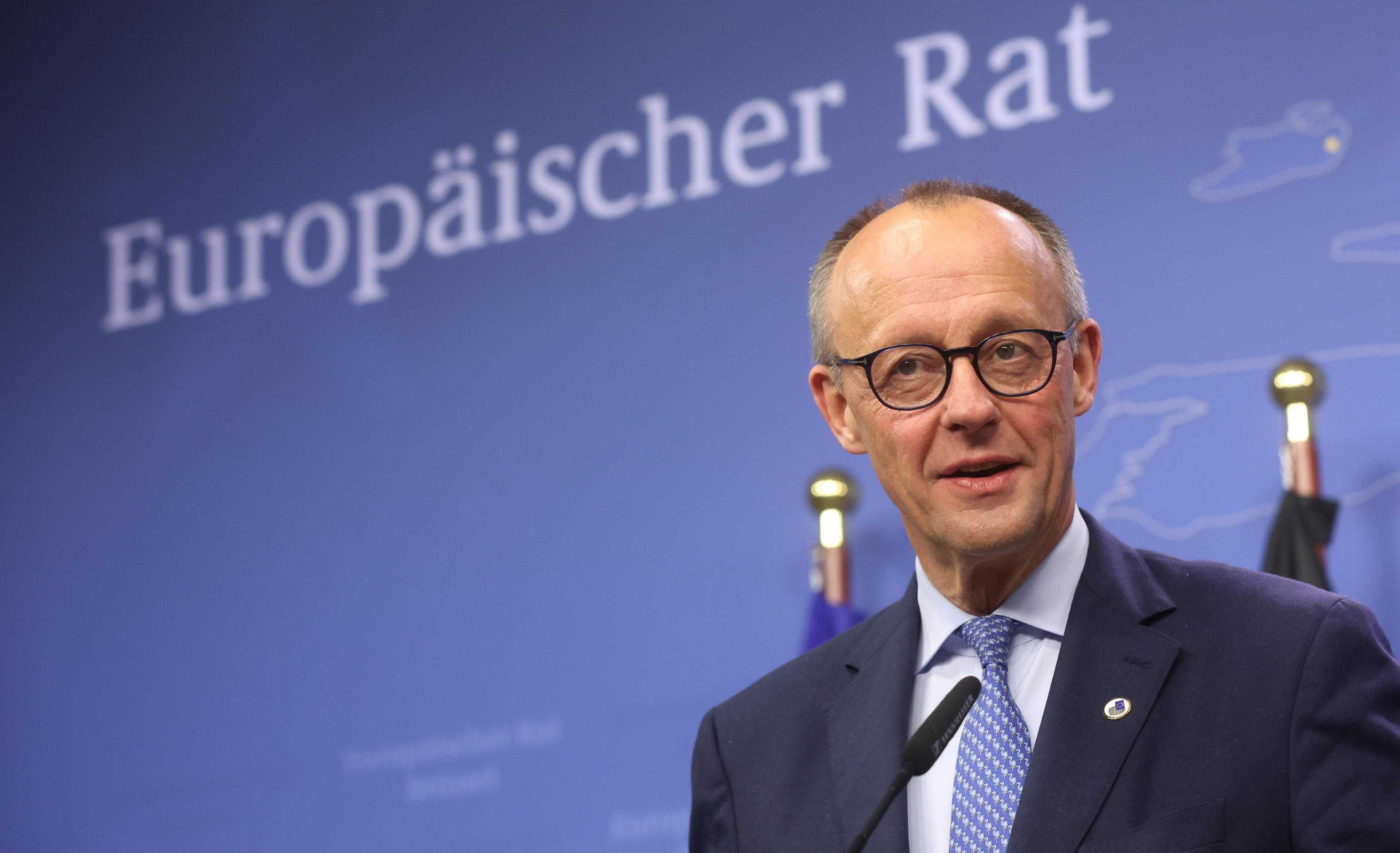 Lagarde vende l’euro ai bulgari riluttanti. Ma il guru dei potenti: «Berlino deve uscire»