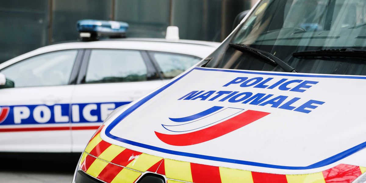 Auto contro la folla in Francia: dieci feriti sull’isola d’Oléron