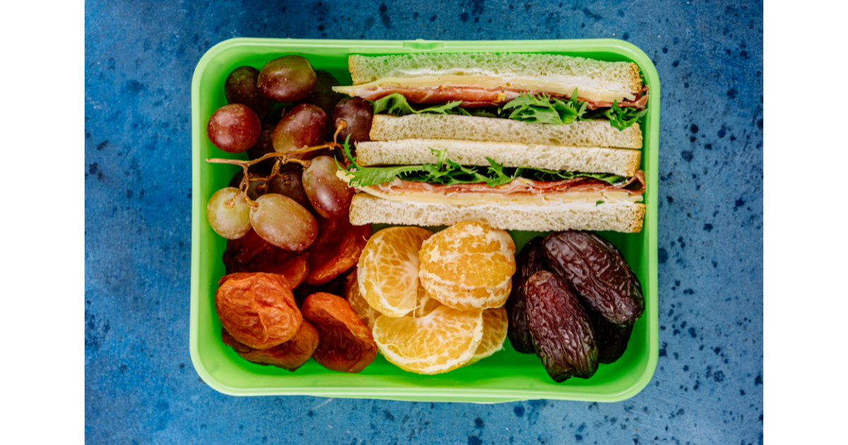 lunch, school lunch, parenting, mom, daughter, school