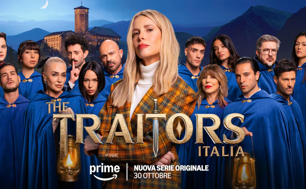 «The Traitors Italia», il gioco del sospetto sbarca su Prime Video con Alessia Marcuzzi