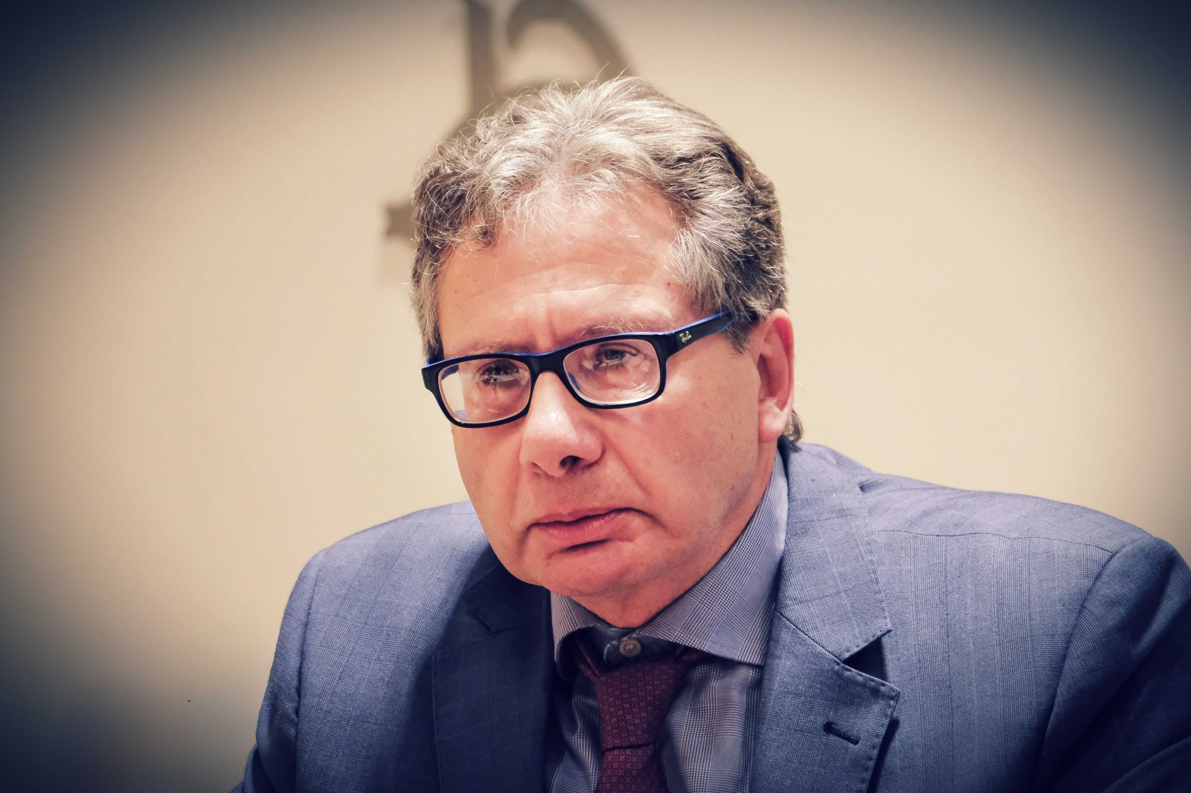 Pm accusa: i giudici vogliono governare