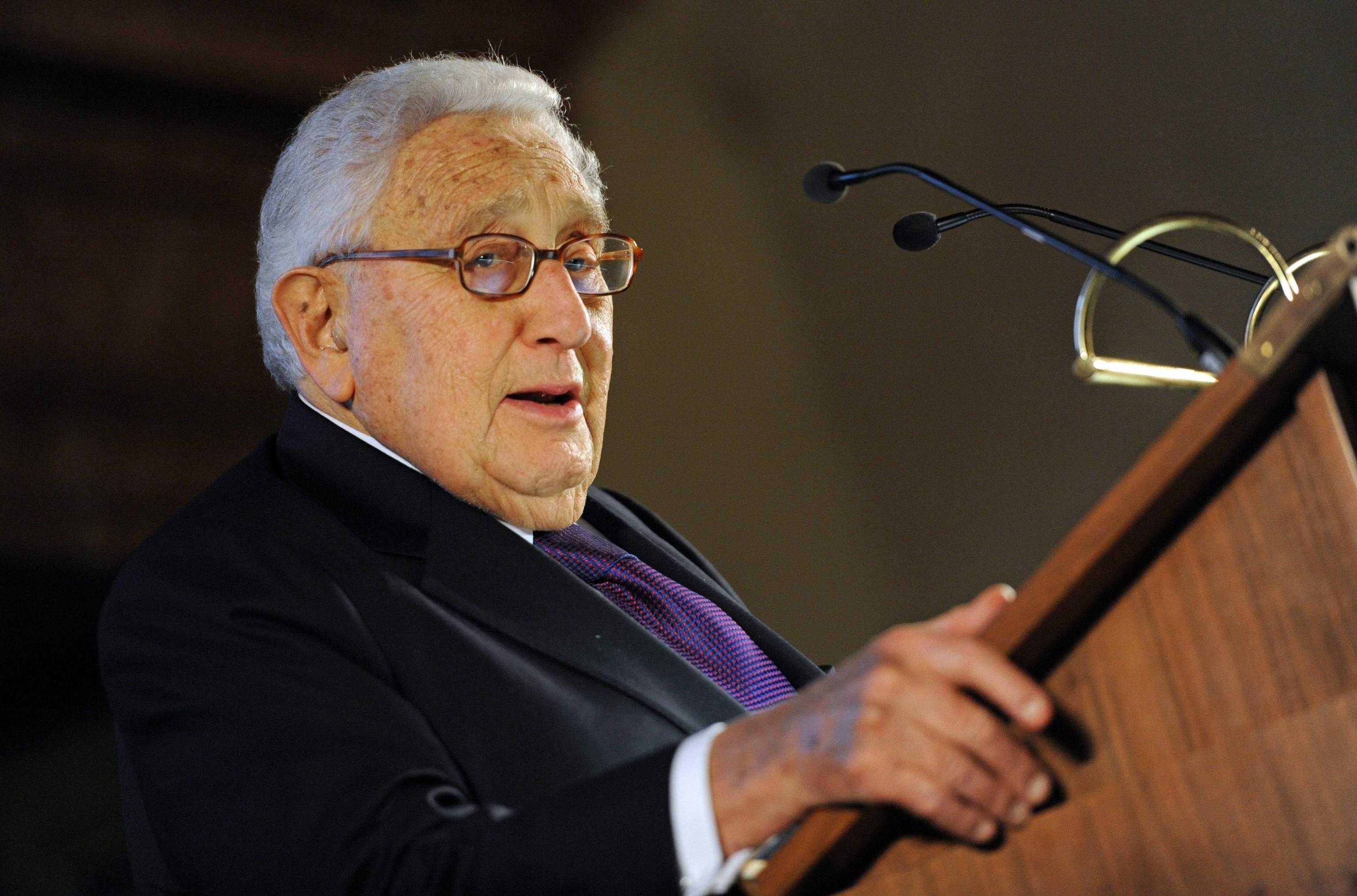 Nessuno si sta chiedendo perché il mondo è finito nel vortice del caos