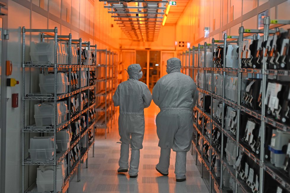 Fabbriche di auto verso lo stop, mancano chip