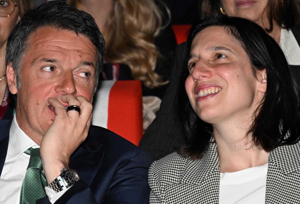 La Schlein schiera (e spacca) il Pd per non farsi sorpassare da Conte