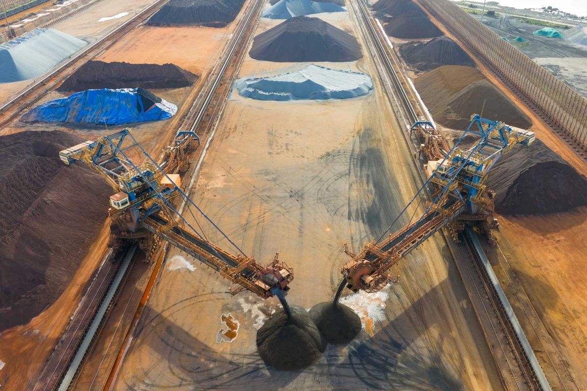 Per sfilarsi dalla tenaglia cinese l’Italia acceleri sul piano minerario