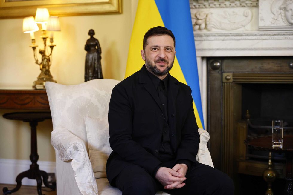 L’altra guerra di Zelensky per i pieni poteri