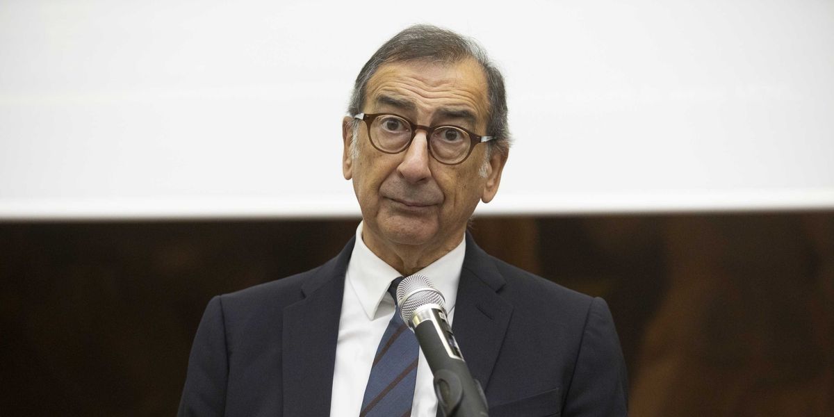 Vendita di San Siro, mentre slitta il rogito spuntano vincoli e un nuovo prestito Vendita di San Siro, mentre slitta il rogito spuntano vincoli e un nuovo prestito