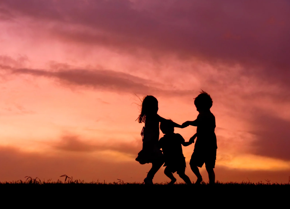 siblings, only child, TikTok, viral video, Lonnie IIV, funny, relatable, family, childhood, brothers