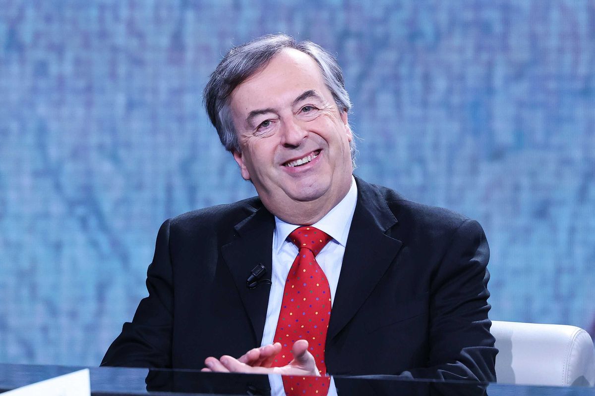 La seconda dose social di Burioni: l’esilio è durato il tempo di un tweet