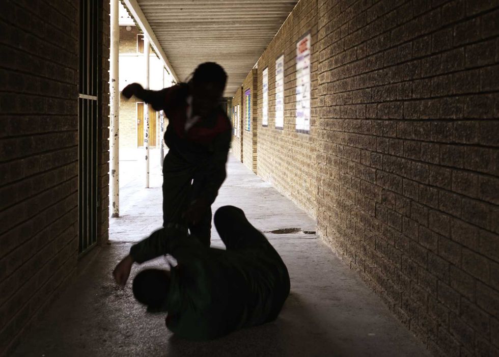 Invalido torturato da una baby gang. «Botte, sputi e bagno nudo al fiume»