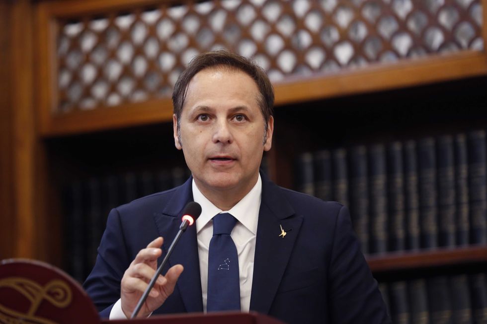 Doppio assalto dei giudici al governo. I casi Almasri e Siri alla Consulta