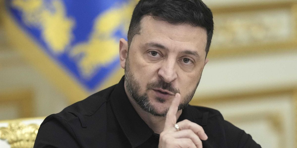 Kiev, avanza la corruzione: via due ministri