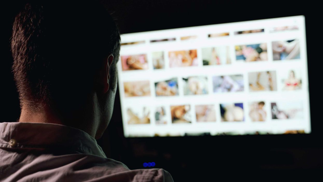 Siti porno aperti: privacy salva, minori meno