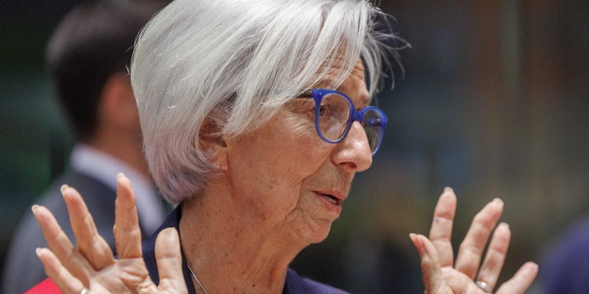 Lagarde spudorata: «Parigi meglio di Roma»