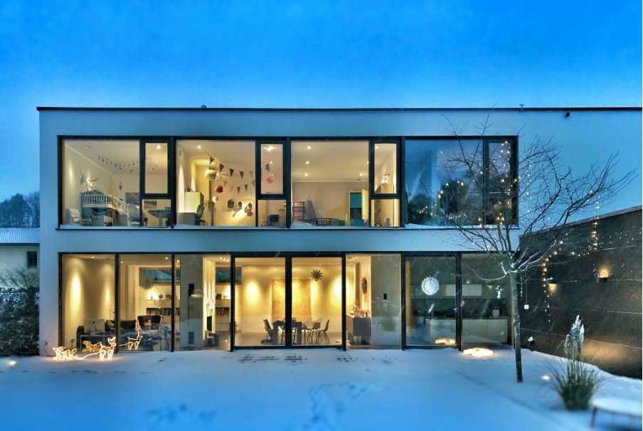 photo of a smart home in the snow.