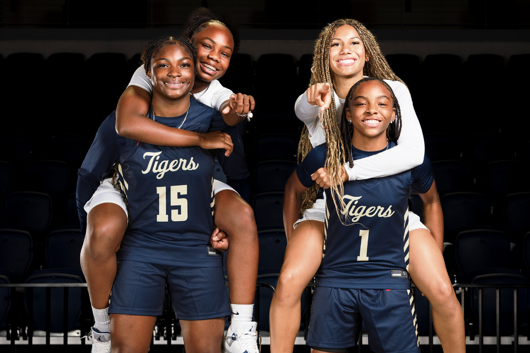 THE LAYUP LINE: No. 10 Klein Collins Tigers