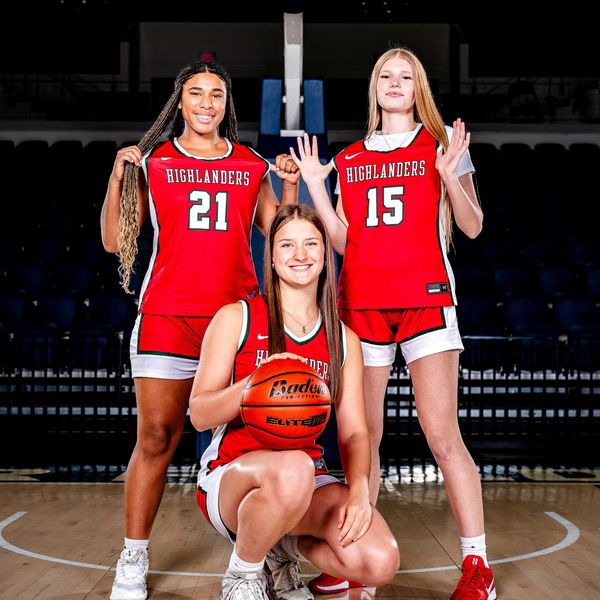 THE LAYUP LINE: Team cohesion will power another playoff run for No. 16 The Woodlands